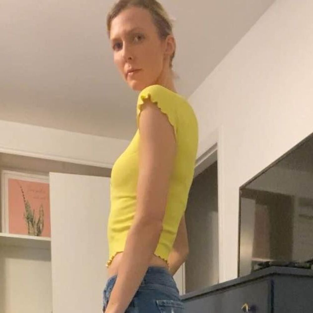Timing Yellow Green Short Sleeve Crop Top Size Medium
